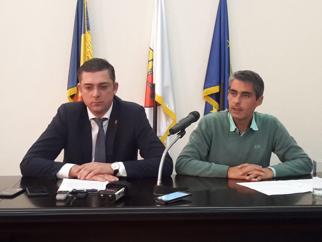 Țuțuianu și Lungoci (PSD) susțin includerea tuturor antreprenorilor din țară în „Catalogul Firmelor”, pentru promovarea capitalului autohton și acces larg la piețe – DOCUMENT